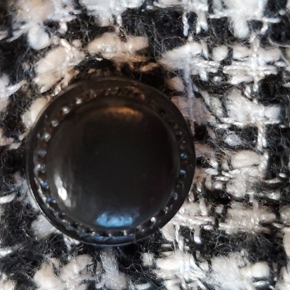 Express women's knee length wrap skirt. Size 13/14. - Picture 6 of 8